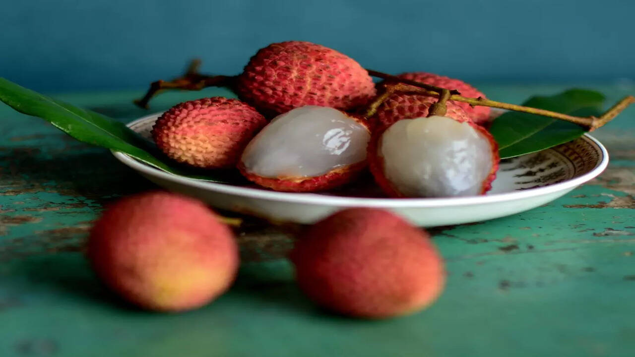 Discover Lychee Benefits and Side Effects - A Comprehensive Guide to This Tropical Gem