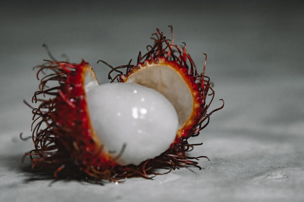 Discover Lychee Benefits and Side Effects - A Comprehensive Guide to This Tropical Gem